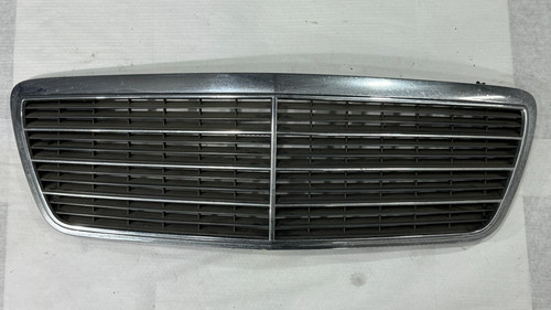 Mercedes kühlergrill - mercedes,